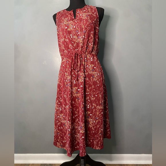 Allegra K NWT Tank Style MIDI Dress Red with Floral and Butterfly Design size S - Picture 3 of 14